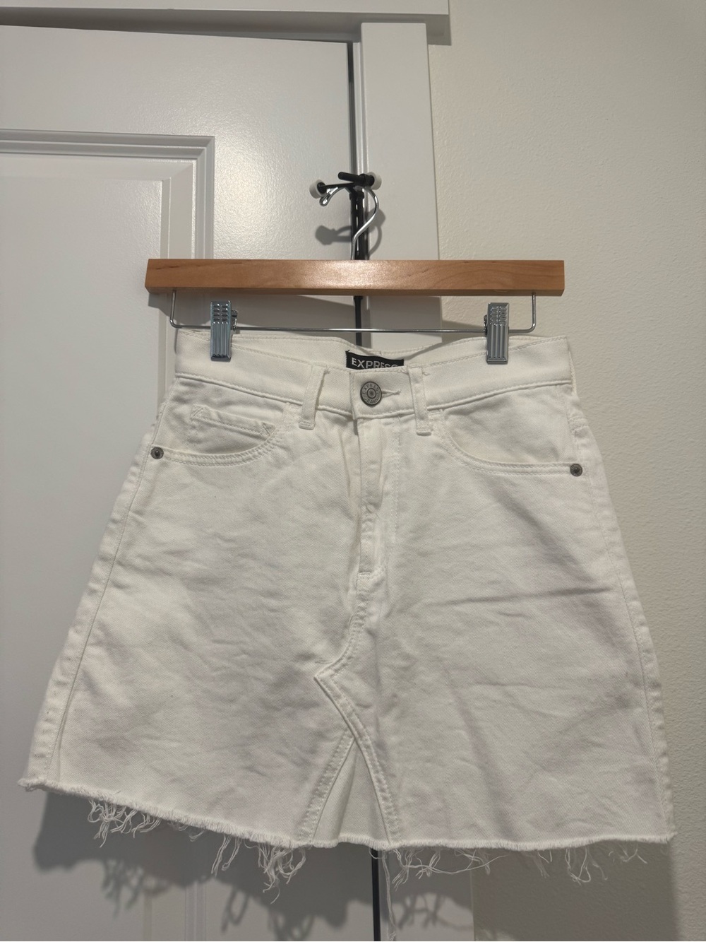 Express White Denim A-Line Skirt with Frayed Hem